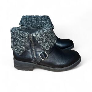 Union Bay Women's Faux Leather Black and Grey Sweater Boots SZ 9